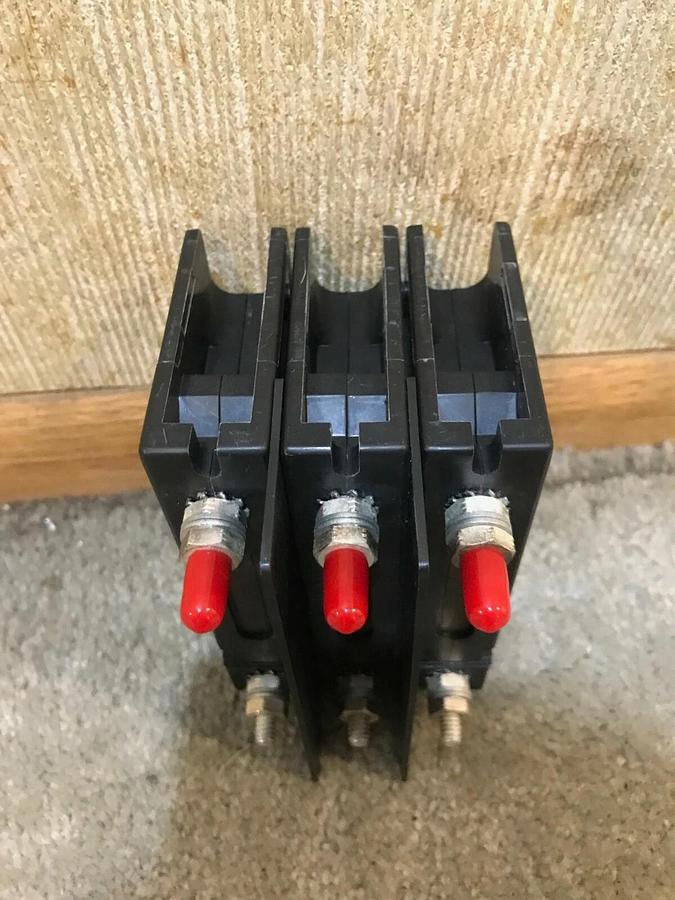 Used 110 Amp Sensata AirPax Circuit Breaker | Cummins P/N: 320-1836-19