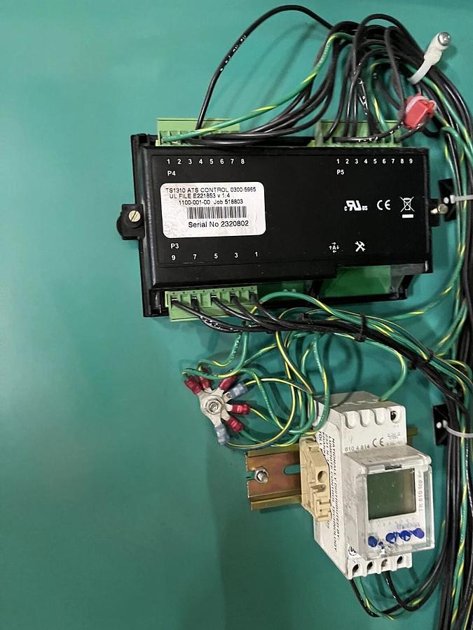 Used Used 400 Amp Cummins Automatic Transfer Switch OTECC-5735012 - S/N: F050796273