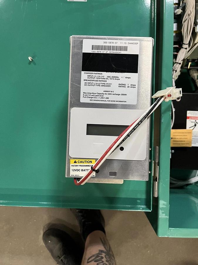 Used 260 Amp 240V 60Hz Cummins OHPCB Automatic Transfer Switch  S/N: C16M929736