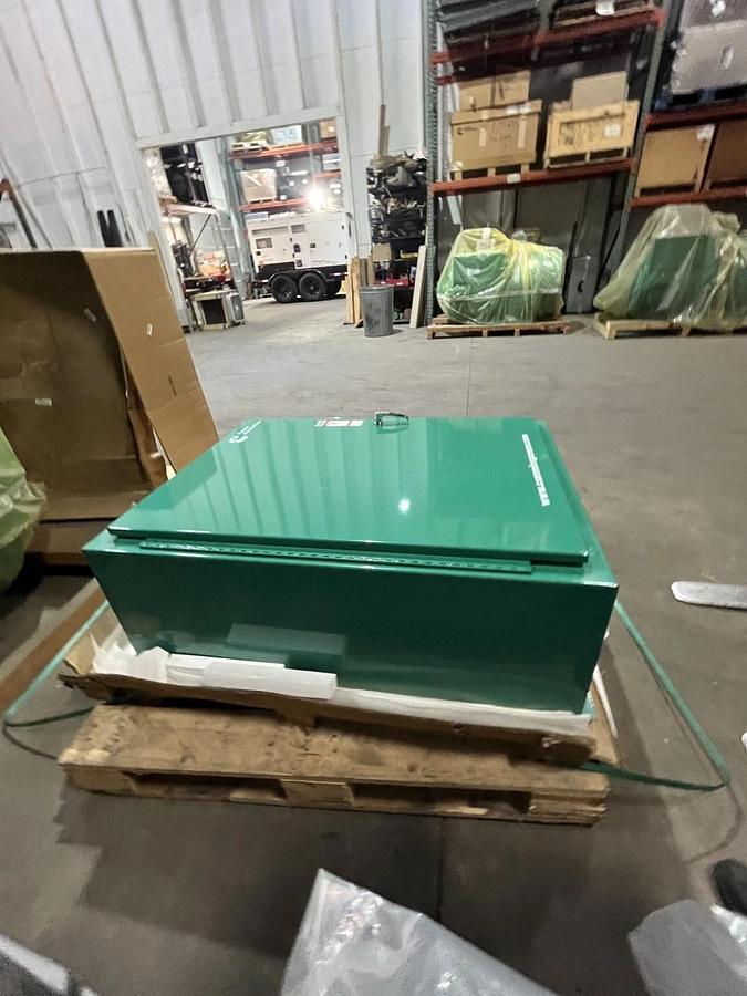 Used 100 Amp Cummins OTECSEA Spec. A Automatic Transfer Switch S/N: L17M290545