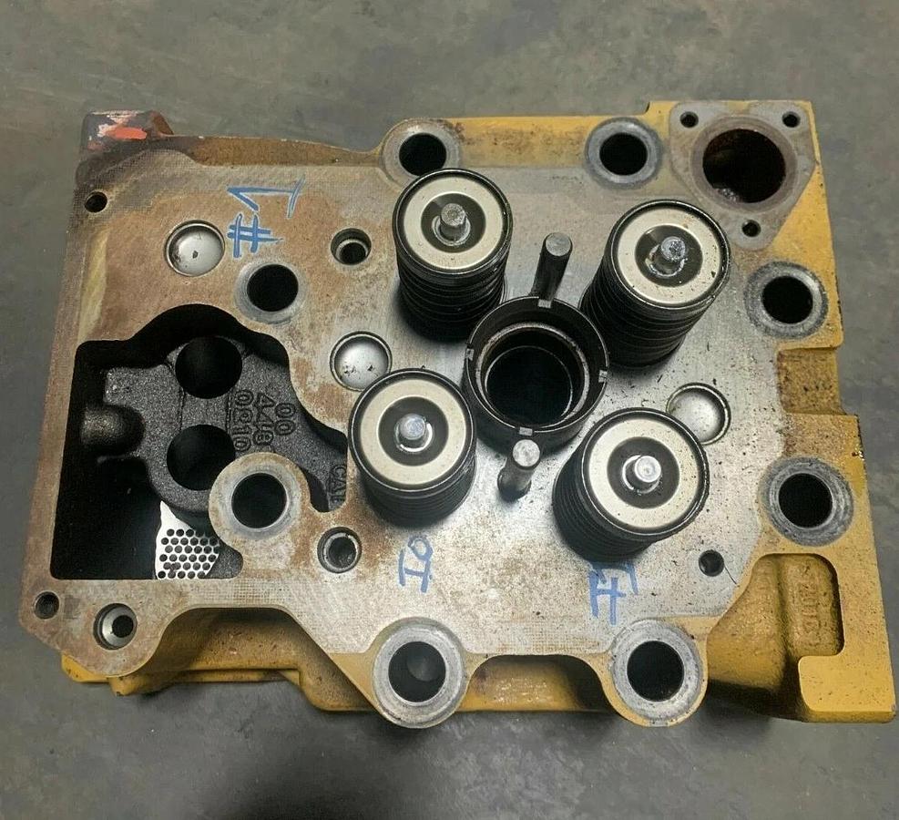 Used Used CAT Caterpillar C175 Cylinder Head P/N 415-5586