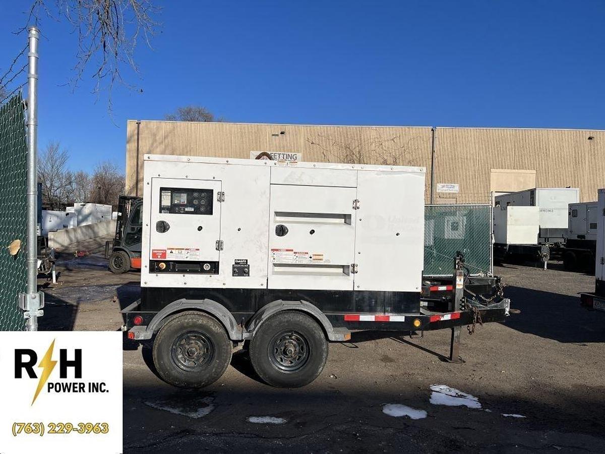 Used 100kw Cummins C100D6R Mobile Diesel Generator (New Cummins Engine!) - E150830816