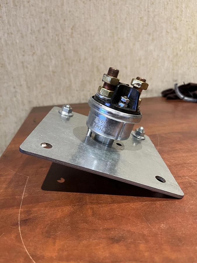 New Cole Hersee Double Pole Disconnect Switch - P/N: 75907