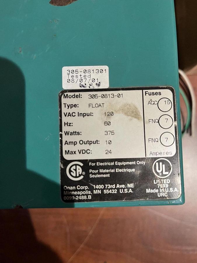 Used Used Cummins 24V Battery Float Charger P/N: 305-0813-01 (Gauges Stuck)