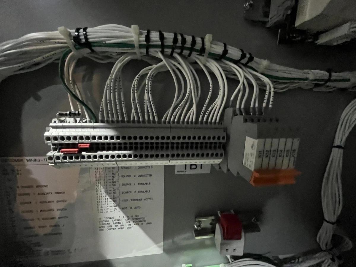 Used 225A 208VAC Cummins CXTC8 Spec. A Automatic Transfer Switch - S/N: K23M288593