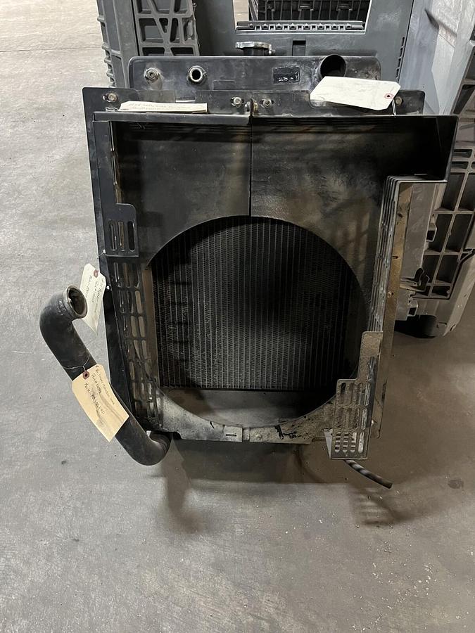 Used Used Magnum Radiator from MMG35FHD with Shroud, Fan Guards & Lower Hose