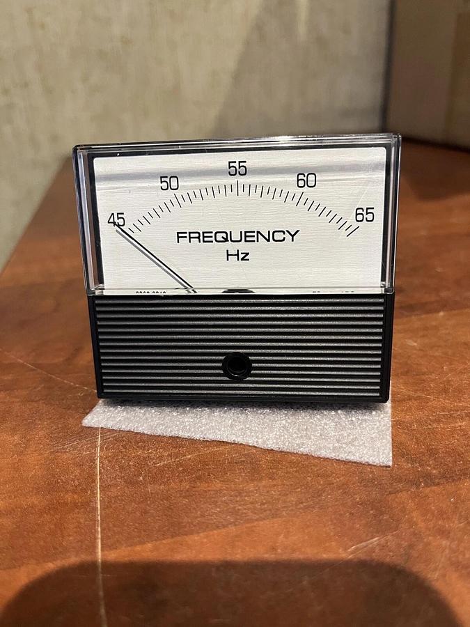 New Hoyt Electrical HST-78/UL 45-65Hz Frequency Meter - P/N: 302-2010