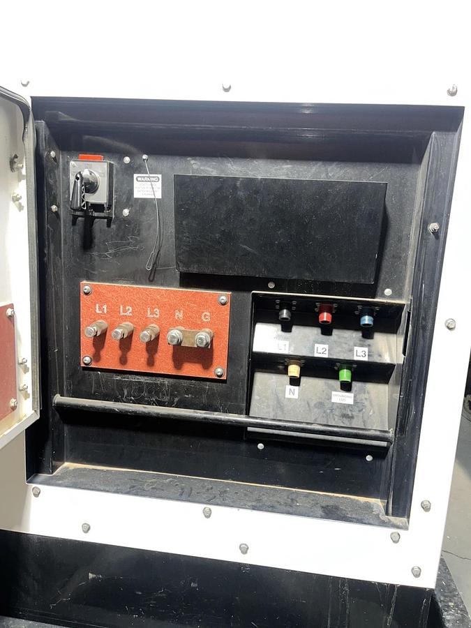 Used 100kw Cummins C100D6R Spec. D Mobile Diesel Generator - S/N: J140751121