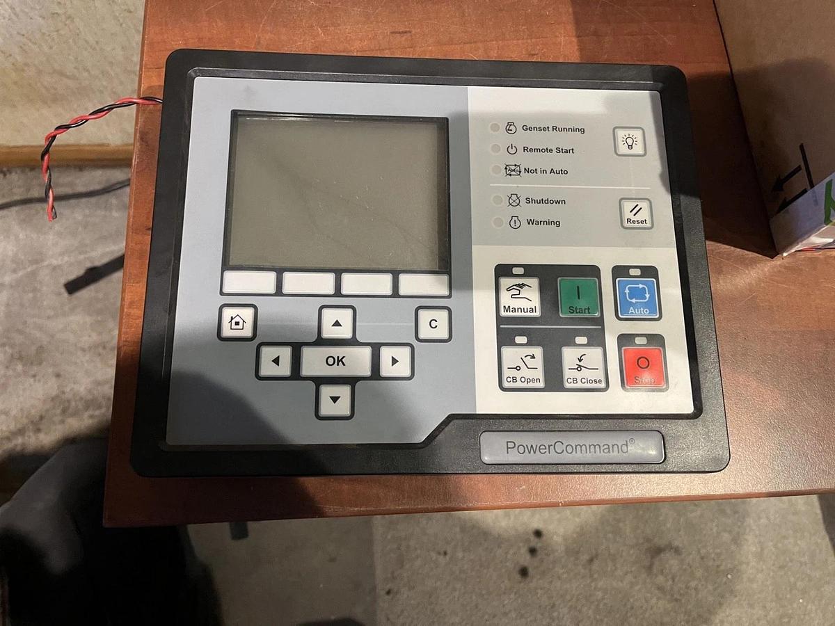 Used Genuine OEM Cummins HMI 320 PCC3.3 PowerCommand Control Display P/N: 300-6315-02