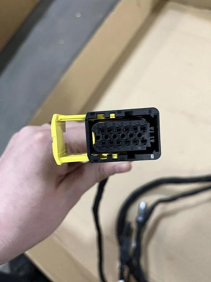 John Deere Wiring Harness P/N: DZ105895