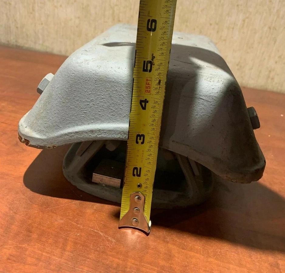 New Genuine OEM CAT Caterpillar Generator Vibration Isolator P/N: 372-7113