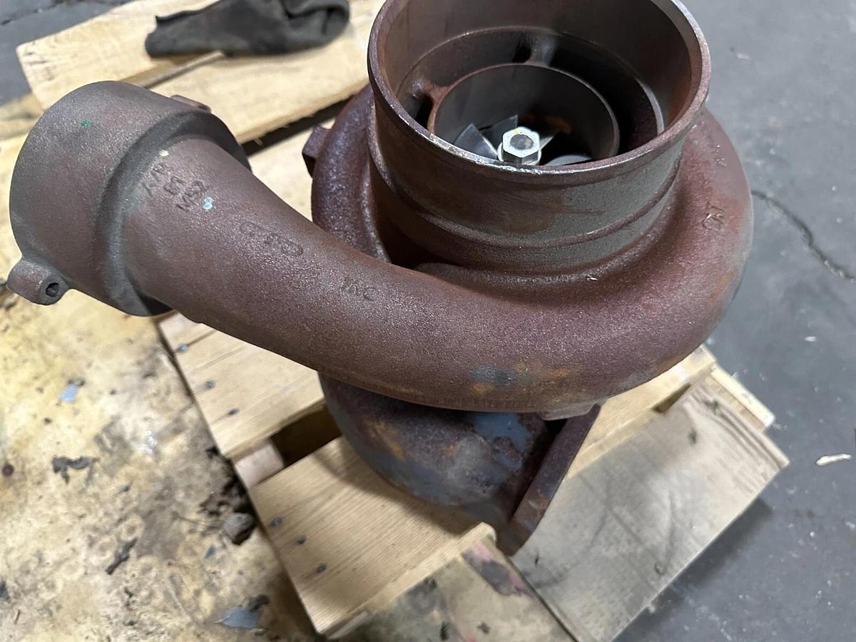 Used CAT Large Vee Turbo I P/N: 548-1125