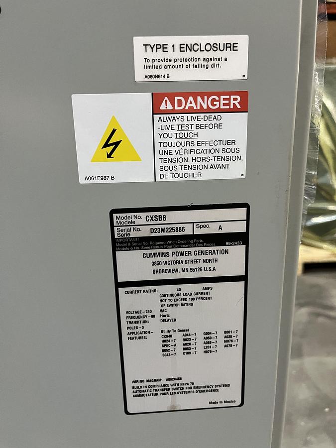 40 Amp 240VAC Cummins CXSB8 Spec. A Automatic Transfer Switch - S/N: D23M225886