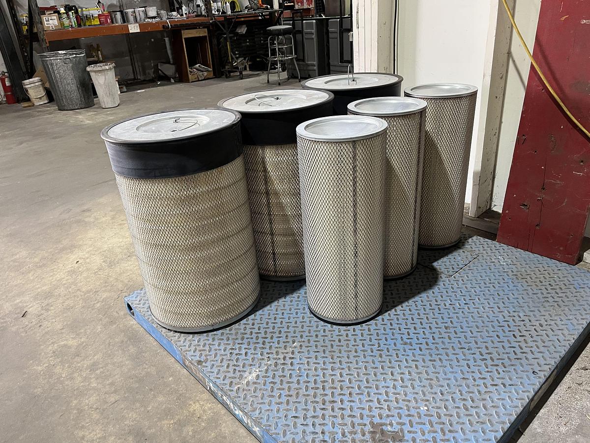 Fleetguard Primary & Safety Air Filter Elements | Primary P/N: AF25544 & Safety P/N: AF25545