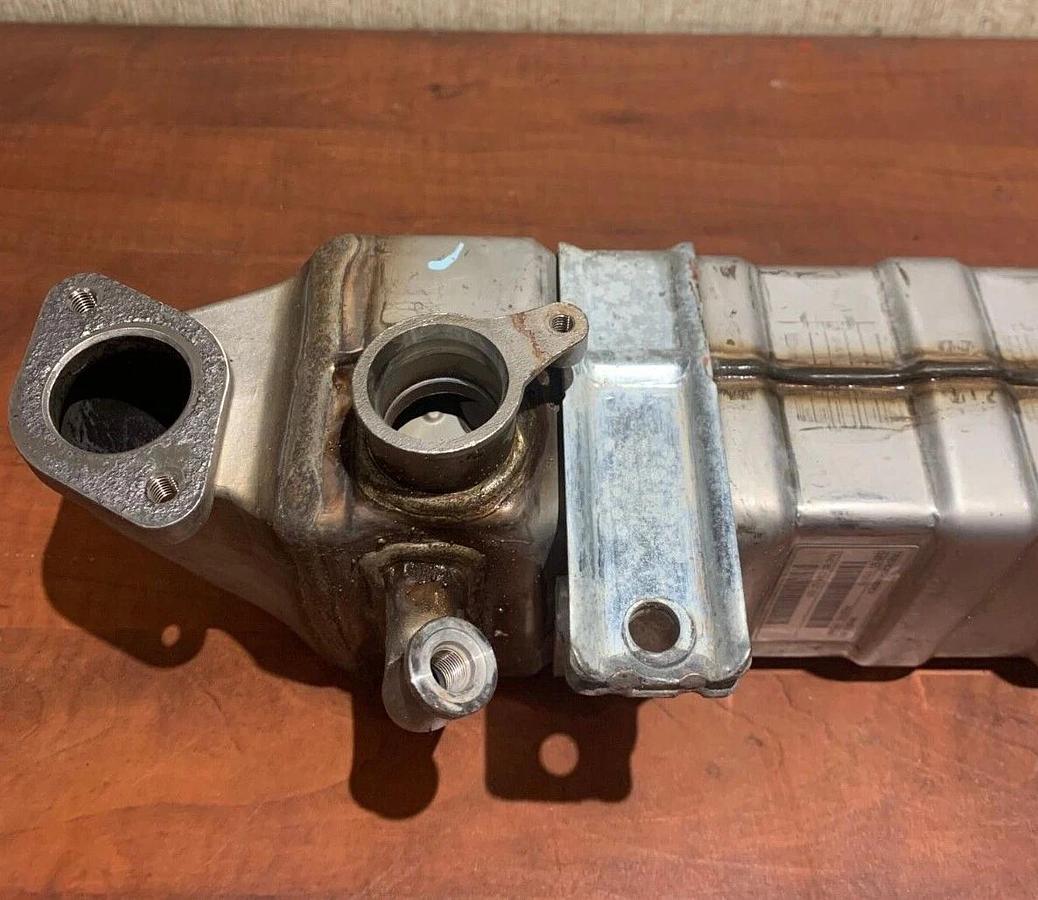 Used Used Genuine OEM Cummins Exhaust Gas Recirculation Cooler EGR | P/N: 5317073