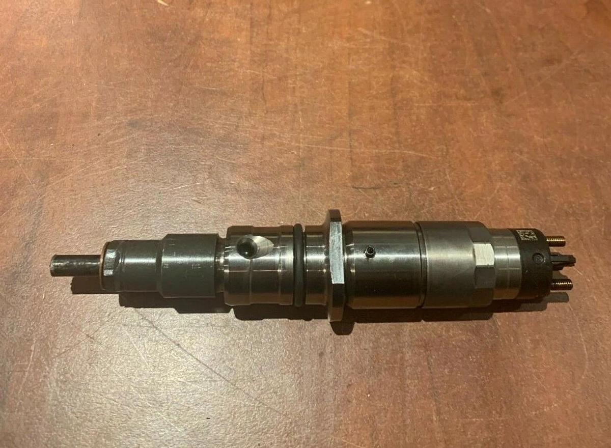 Used Cummins QSB6.7 Injector CORE 3262 | FOR PARTS NOT WORKING