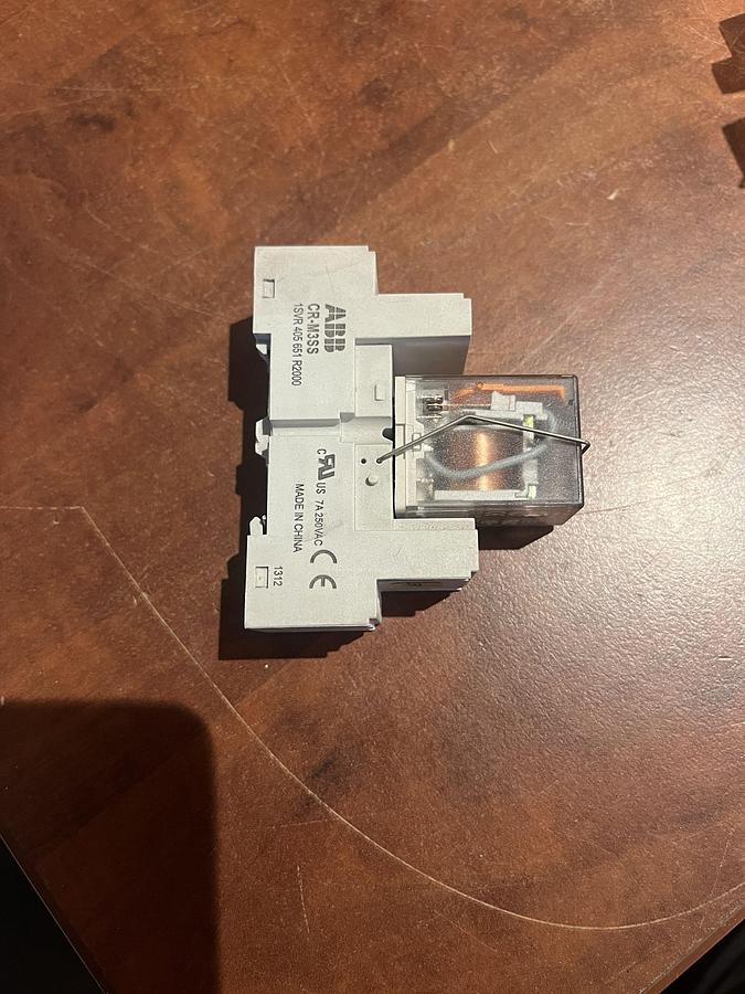 Used Used ABB 24VDC CR-M024DC3 Relay with CR-M3SS Socket