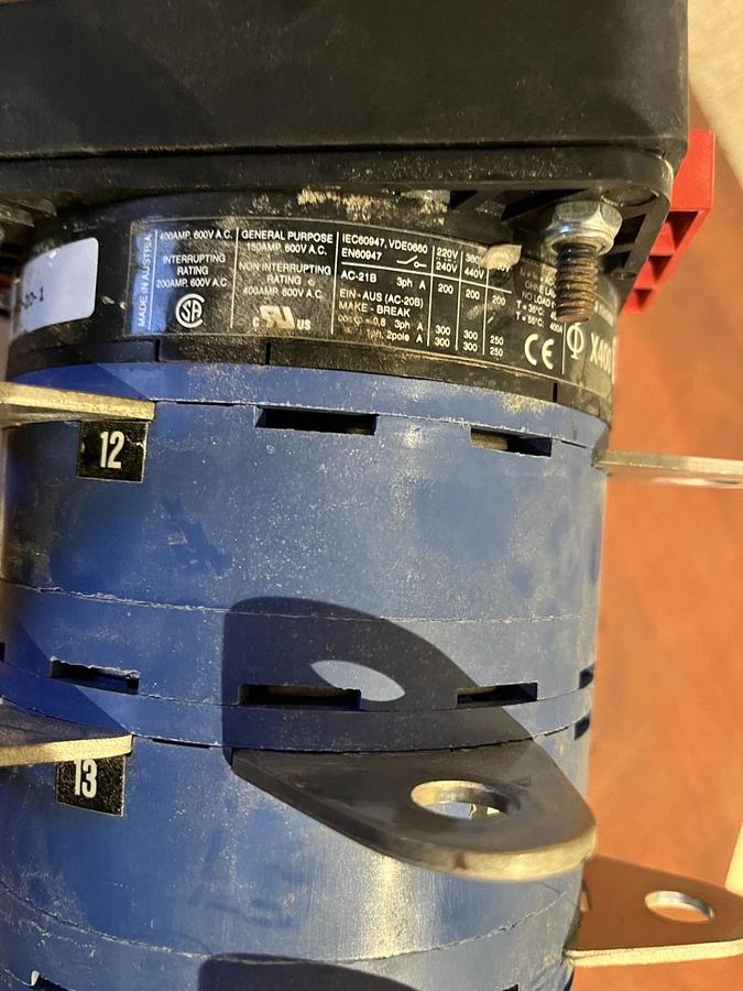 Used Used Kraus & Naimer X400 400A Voltage Selector Switch from C200D2RE