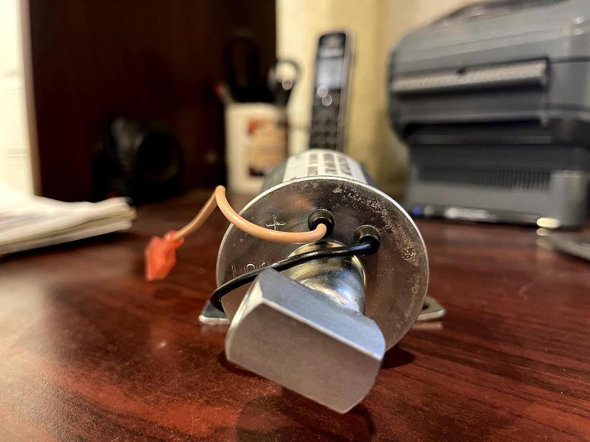 Used ONAN CUMMINS A064S972 RV GENERATOR FUEL PUMP