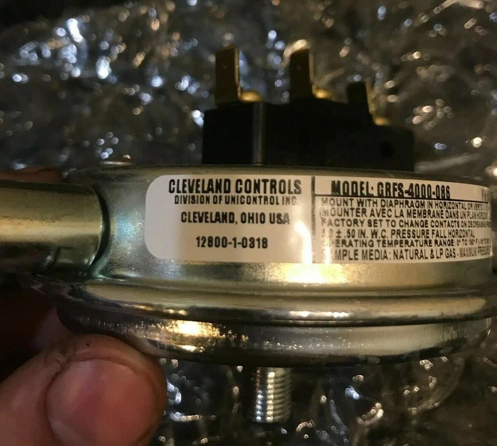 Used Cummins Onan Natural & LP Gas Pressure Switch | A040S001 309-0669 GRFS-4000-086