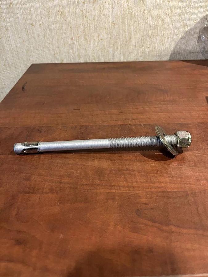 5/8" x 10" Steel Wedge Anchor - 10 Pack