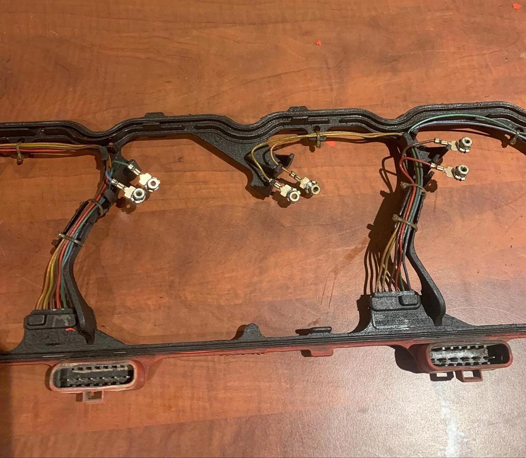 Used Used 2018 Genuine OEM Cummins Valve Cover Gasket From QSB7-G9 | 5367847