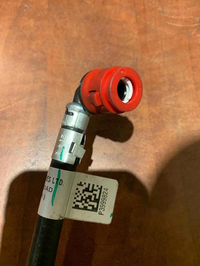 Used New Genuine OEM Cummins FLEXIBLE HOSE | P/N: 3999824