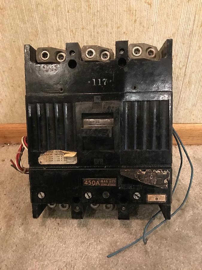 Used 450 Amp General Electric Circuit Breaker | 3 Pole, 60Hz