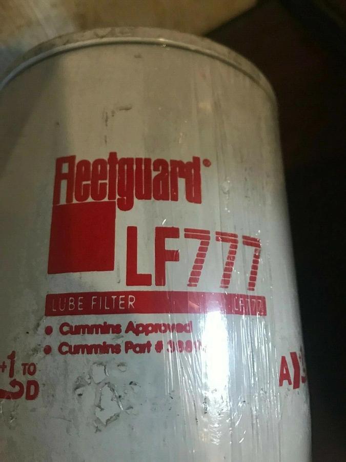 Used Genuine OEM Fleetguard LF777 Oil Lube Filter (2 Pack) Cummins 3889311