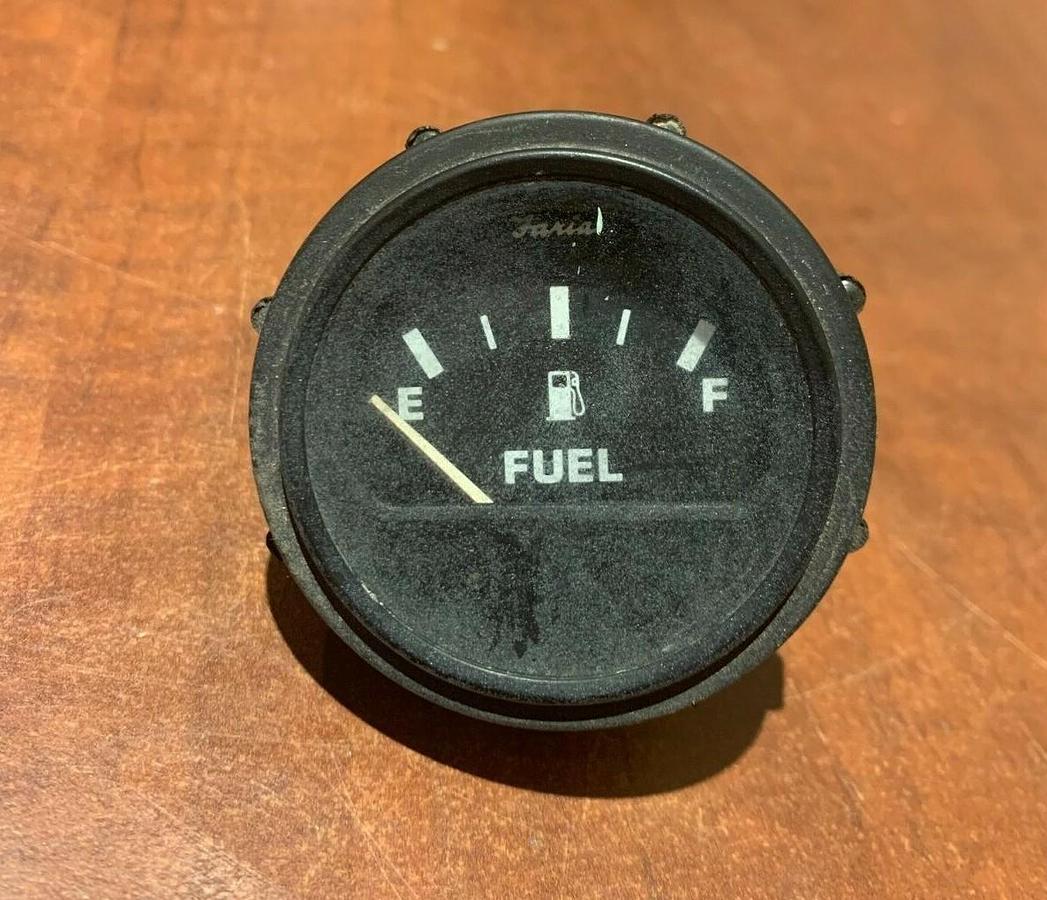 Used Used Cummins A032Z208 Fuel Level Gauge 2 Inch | Faria GP0707A C100D6R C200D6R