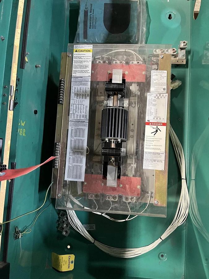 Used Used 400 Amp Cummins Automatic Transfer Switch OTECC-5735012 - S/N: F050796273
