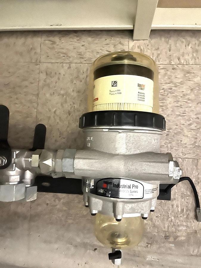 Used Used Fleetguard Industrial Pro Dual Fuel Processor - FH239