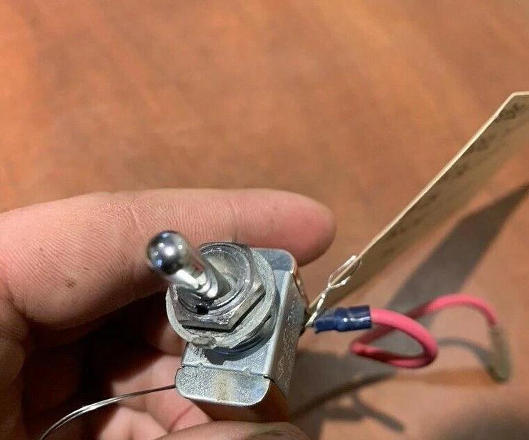 Used Multiquip Light Panel Toggle Switch DCA70SSJU4i | P/N: 0601830710