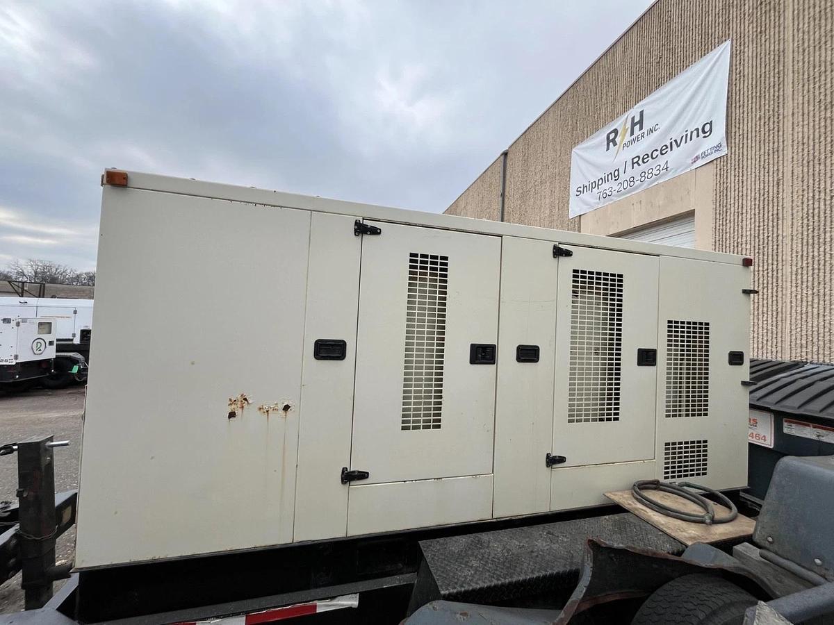 Used 113kW Caterpillar 3304 SR4B Mobile Diesel Generator - S/N: 8GK00626