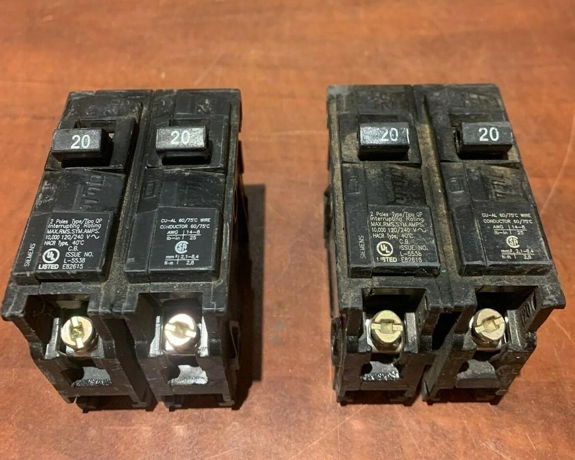 Used (2 Pack) 20 Amp Siemens Q220 Circuit Breaker | 2 Pole 120/240V 60Hz
