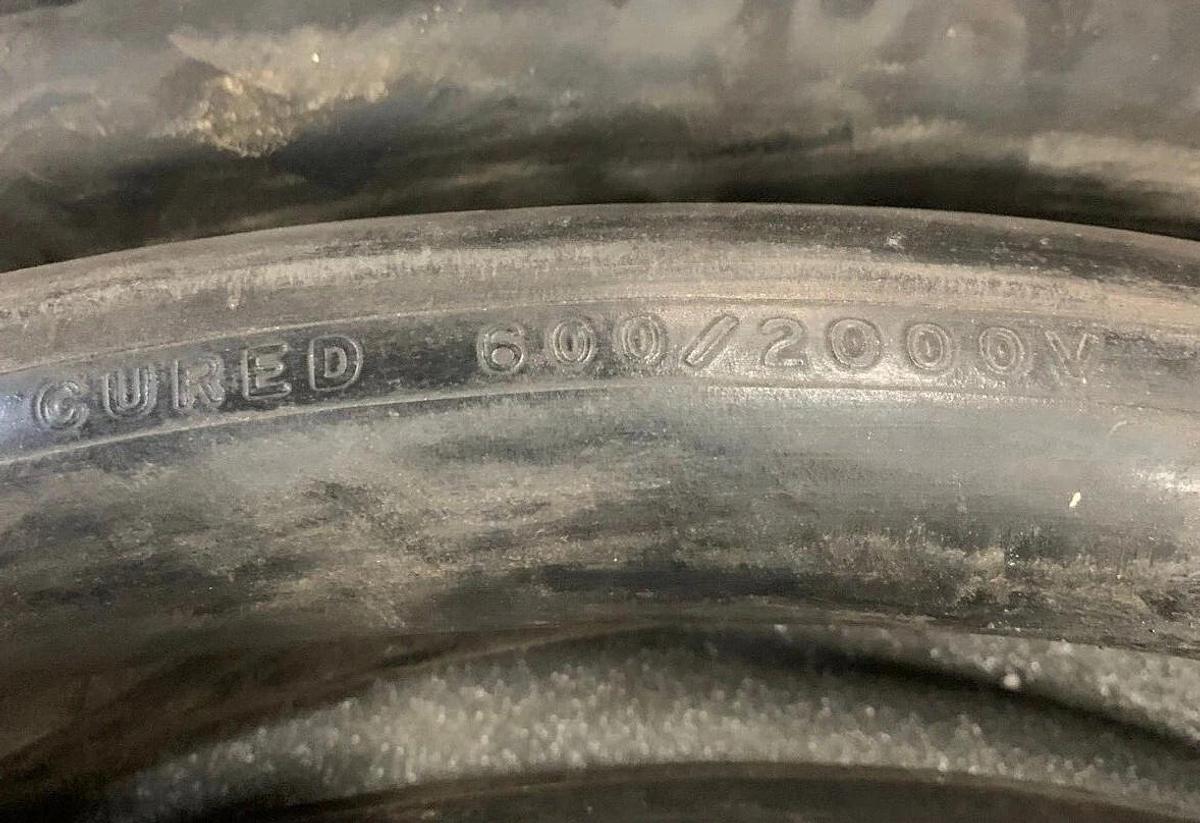 Used 37' 2/0 AWG 4 Conductor Meltric DS 200 Amp 3 Phase 480V Wire Cable