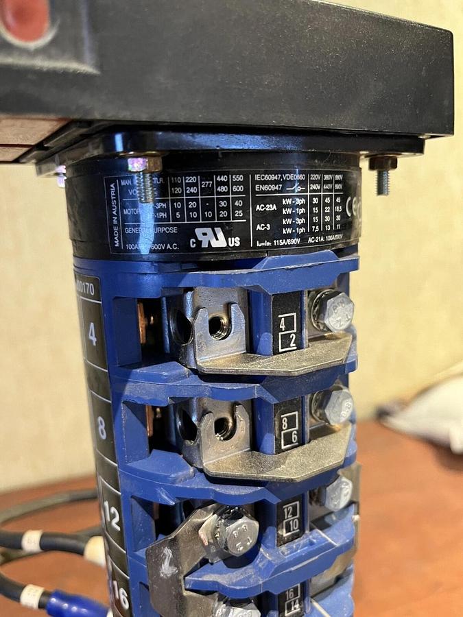 Used Used Kraus & Naimer C80-6 Voltage Selector Switch from MQ DCA70SSIU2