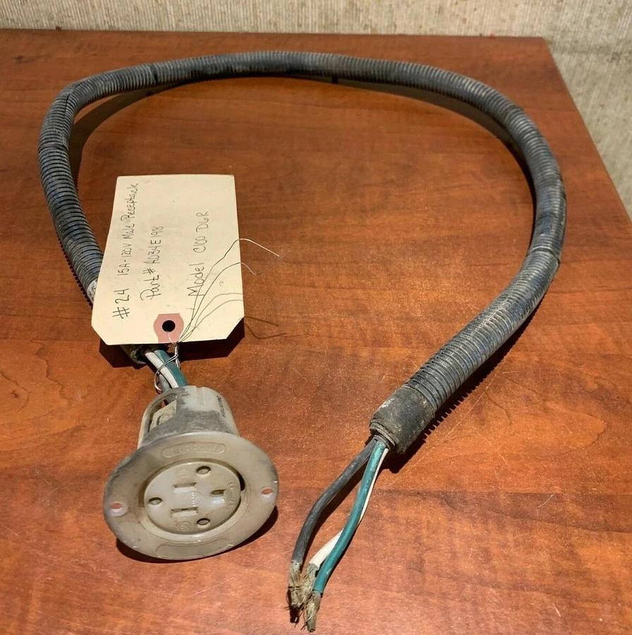 Used Used Cummins Outlet 15A,120V C100-D6R and Wiring Harness | A034E198 A034E186