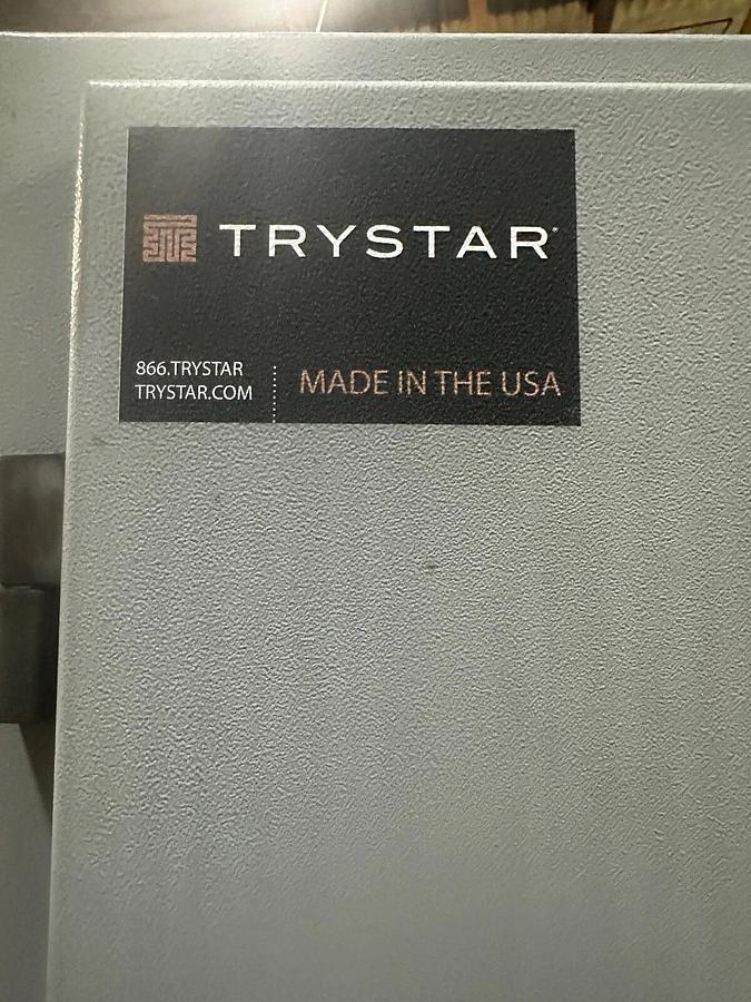 Used Trystar SBDS Docking Station - S/N: 241470001