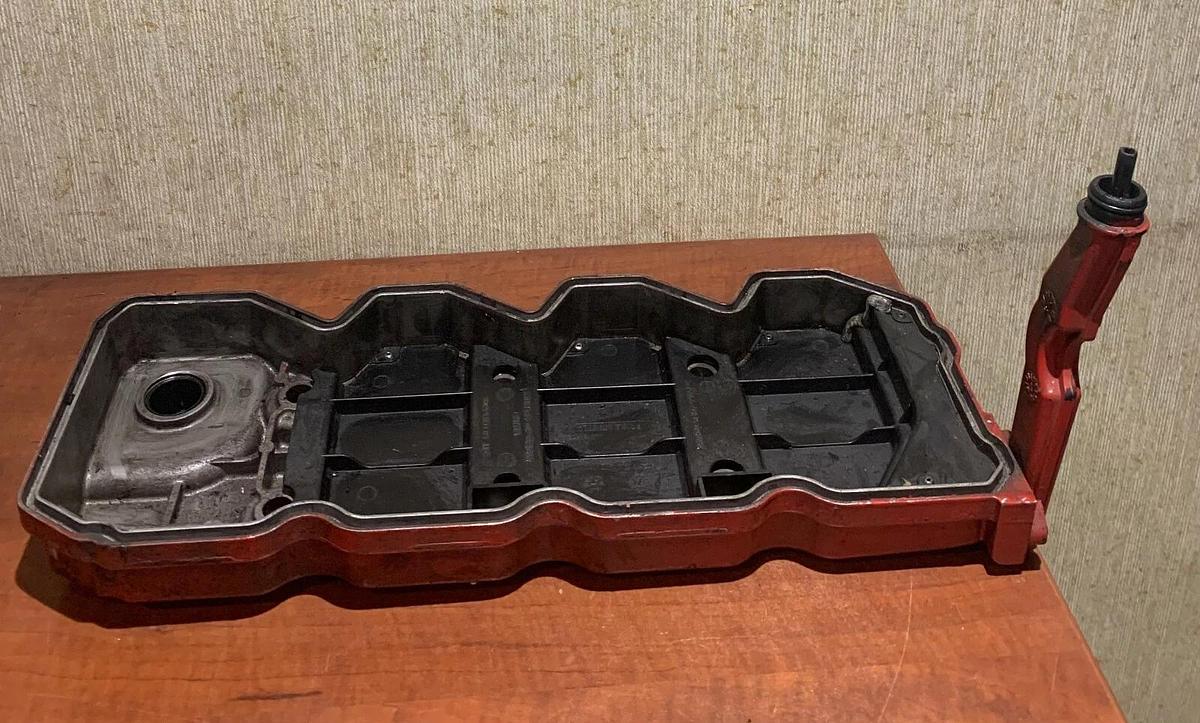 Used Cummins QSB5 4.5L Diesel Engine Valve Cover / Crankcase Breather 4939896 3971371