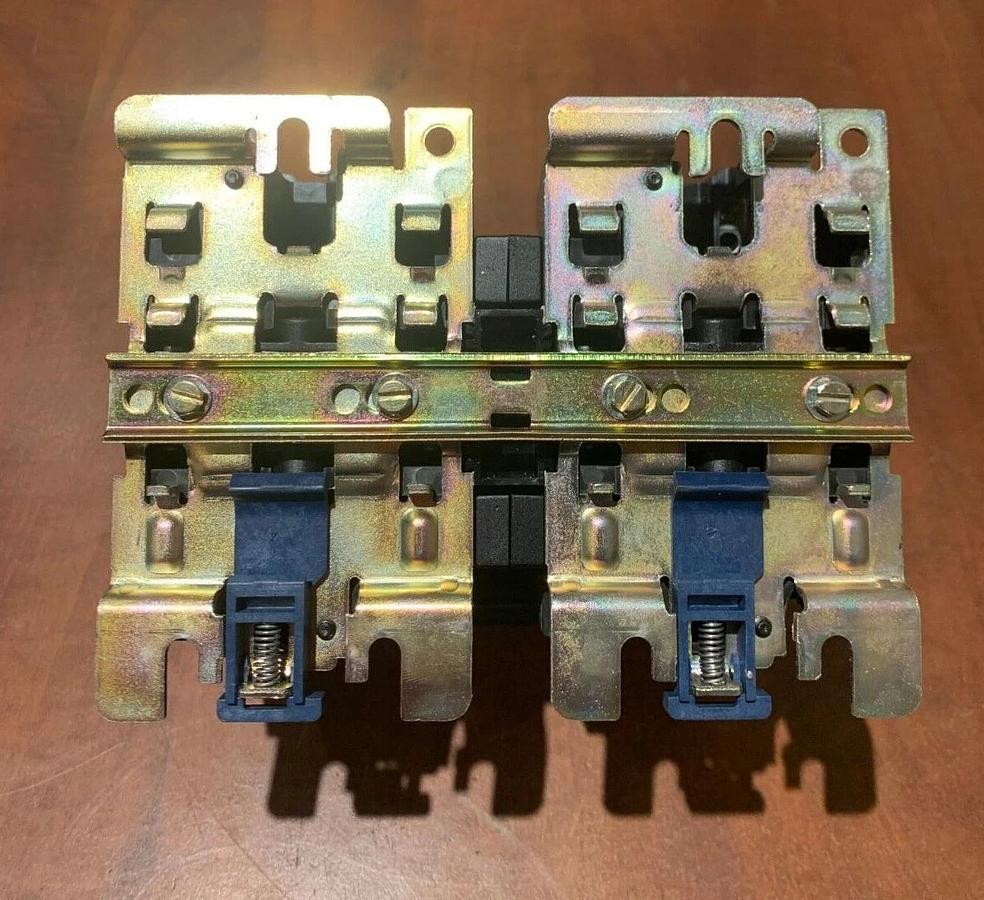 New Genuine OEM Cummins 30 Amp 240V Transfer Switch Assembly | P/N: 306-4277-04