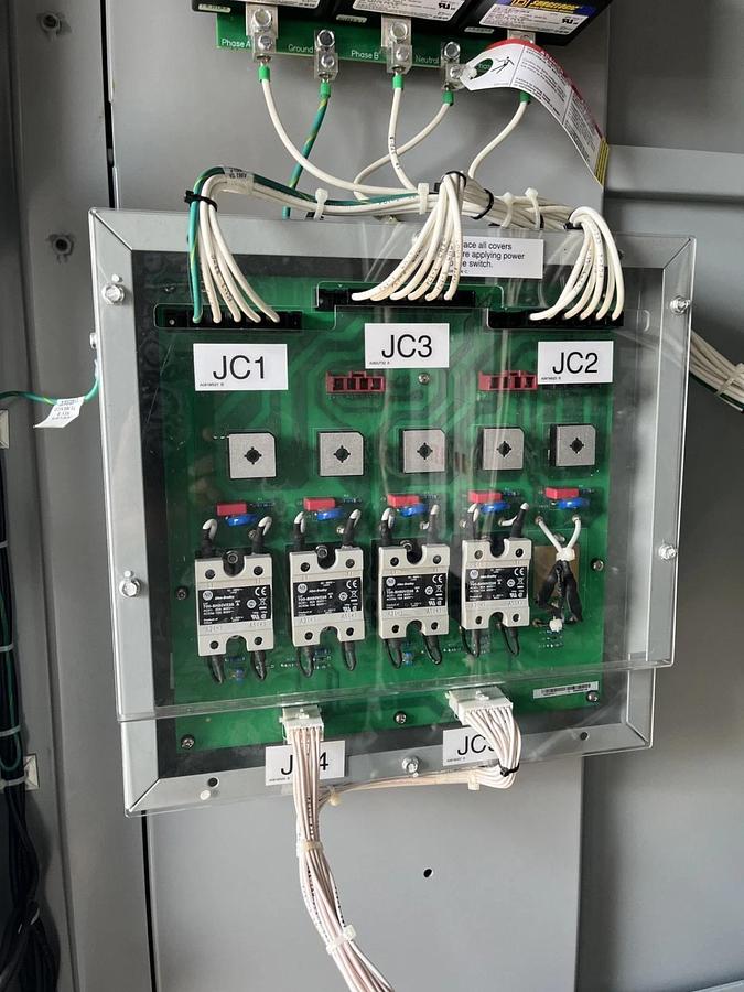 Used 1200 Amp Cummins CXRFSE Automatic Transfer Switch - S/N: C22M060521