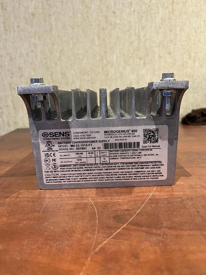 New Sens MicroGenius 450 M4-22-1515-FT Battery Charger - S/N: 5978914423