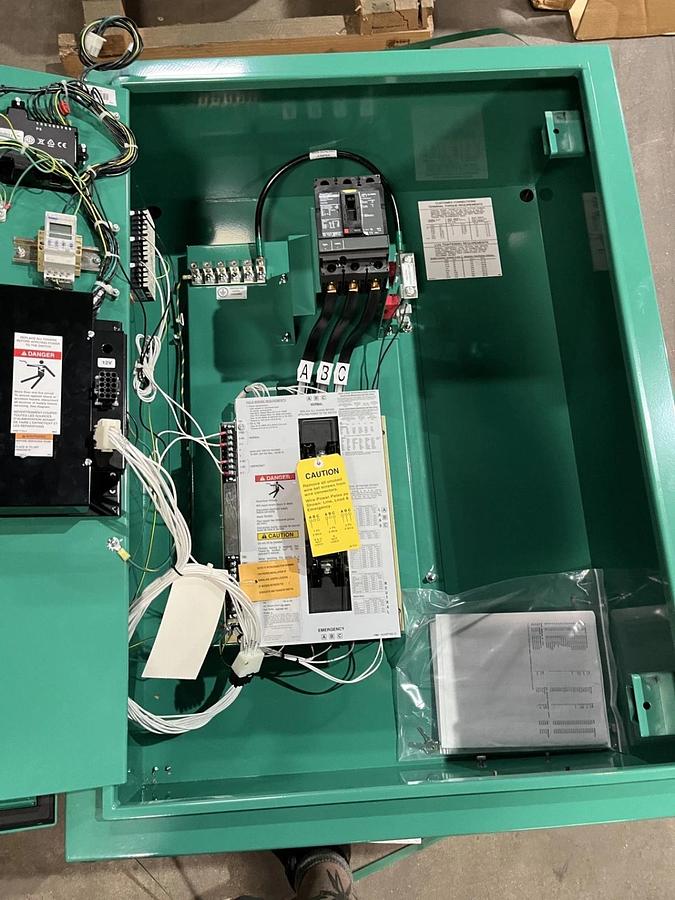 Used 100 Amp Cummins OTECSEA Spec. A Automatic Transfer Switch S/N: L17M290545