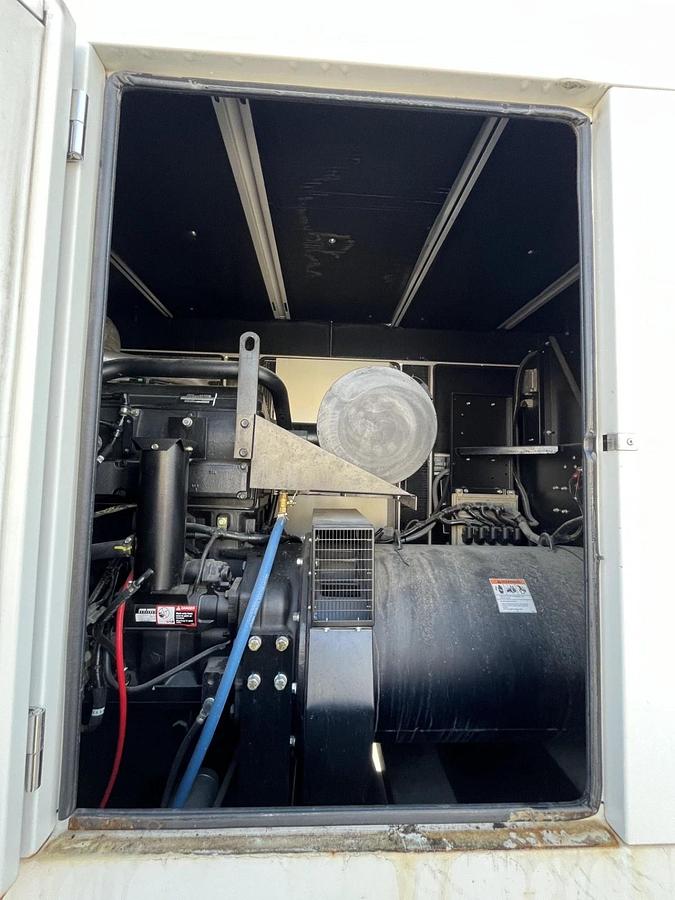 Used 400kw Generac SD400 13.5L Stationary Industrial Diesel Generator - S/N: 2103412