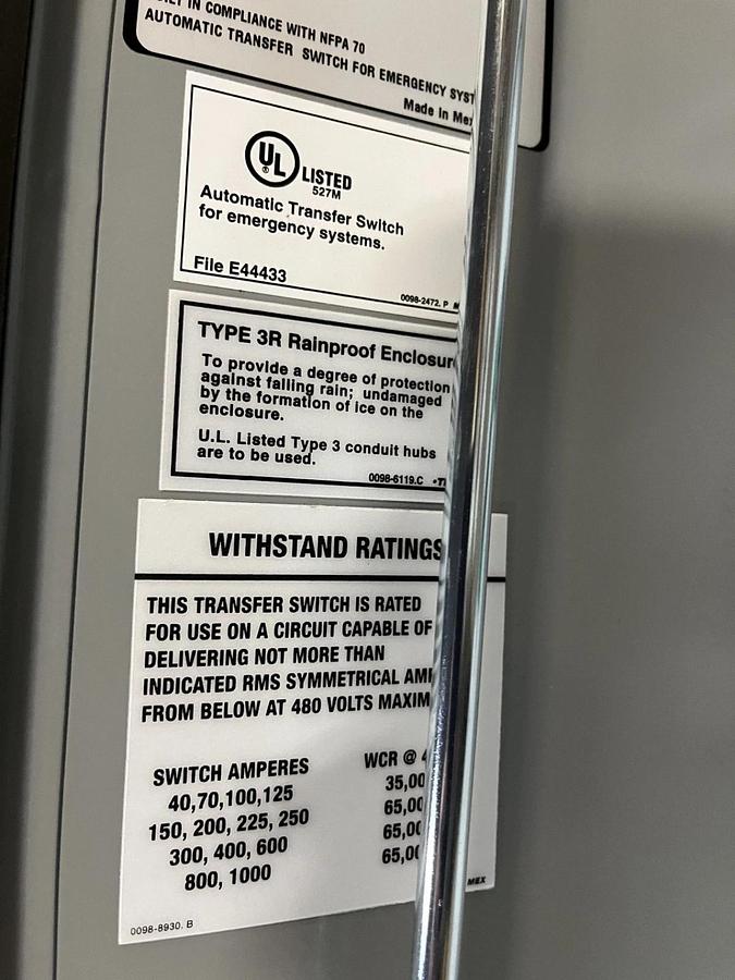 Used 400 Amp 240VAC Cummins OTECSEC Spec. B Automatic Transfer Switch S/N: D23M224469