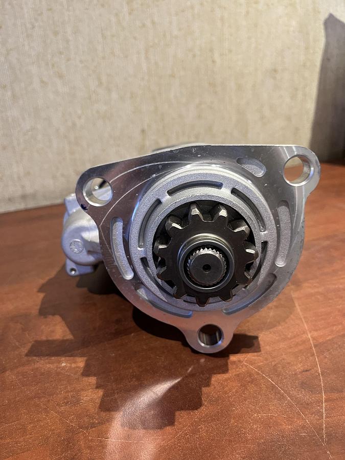 New Cummins 39MT 24V CW Starting Motor - P/N: 5367755