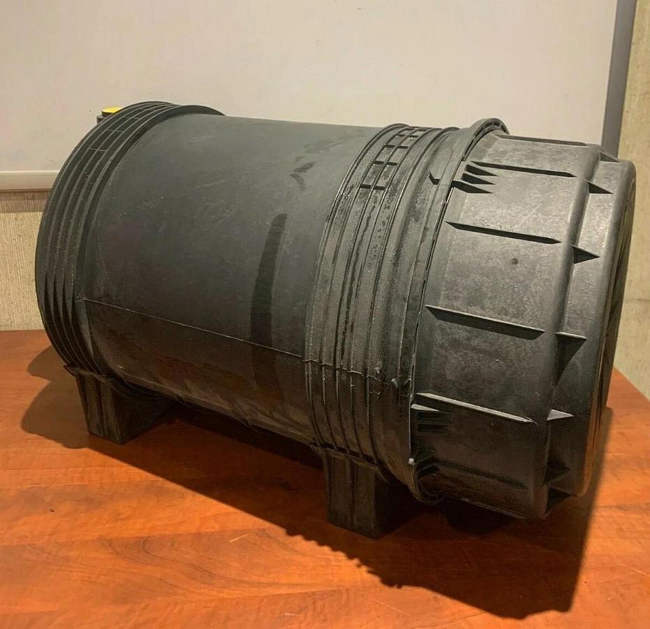 New Old Stock Fleetguard Air Cleaner | Fleetguard AF25708M Air Filter
