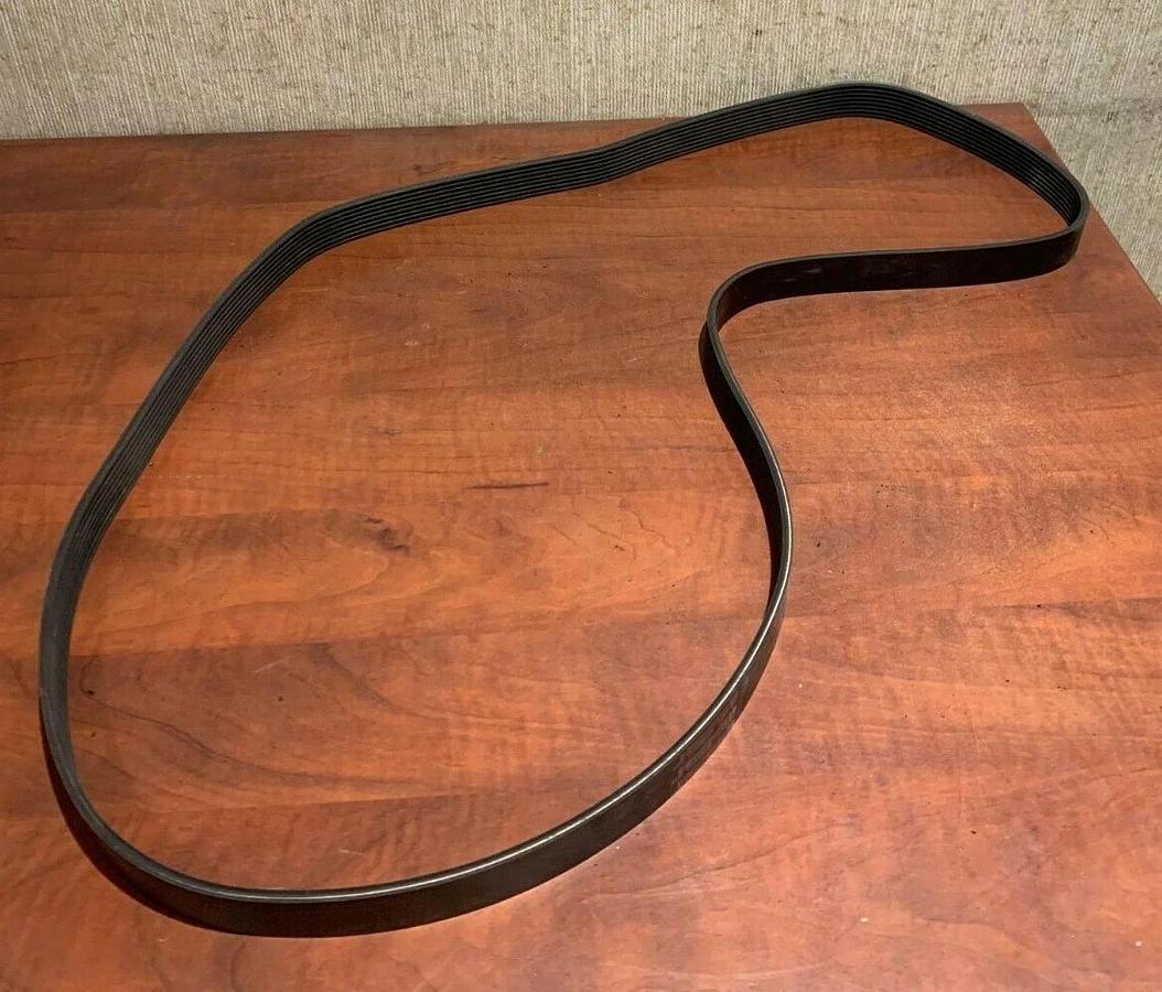 New Genuine OEM John Deere V Belt | P/N: R533589