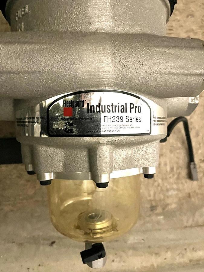 Used Used Fleetguard Industrial Pro Dual Fuel Processor - FH239